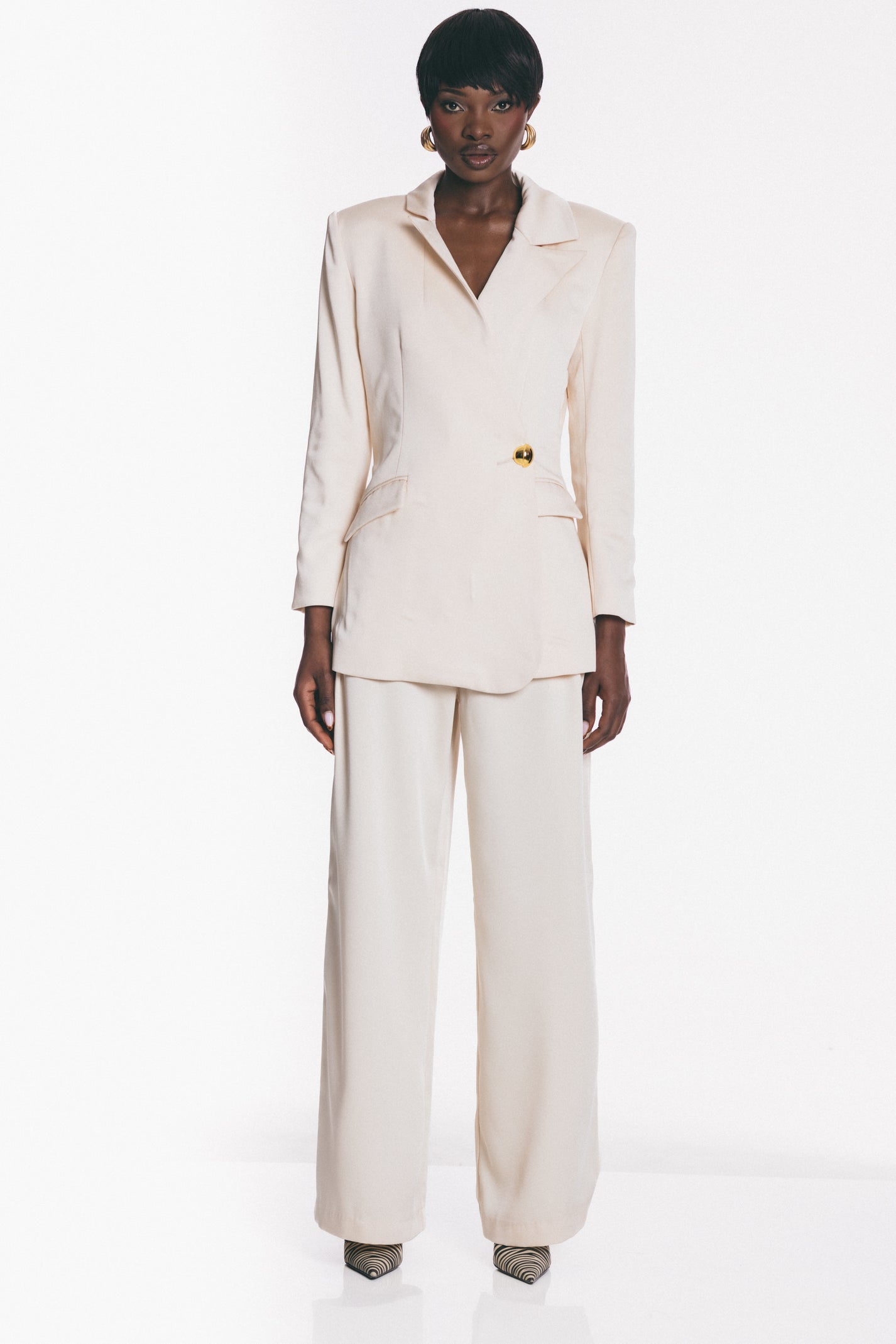 AISHA SET OFF WHITE