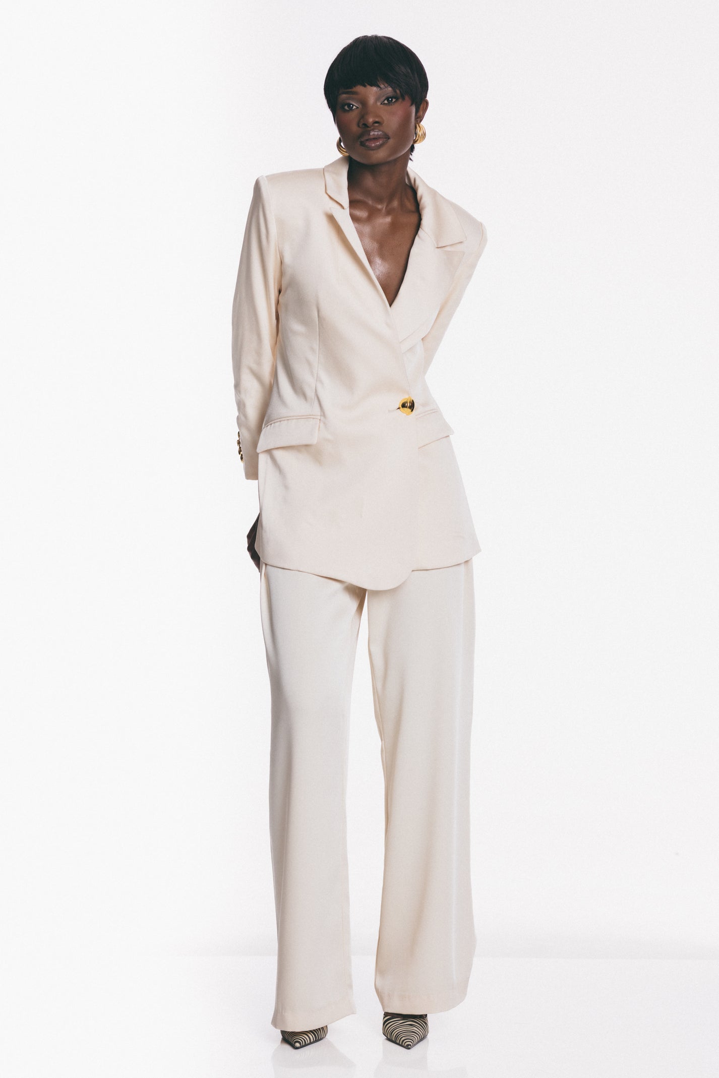 AISHA SET OFF WHITE
