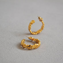 Load image into Gallery viewer, FLAT WIRE BRAID CC HOOP EARRING
